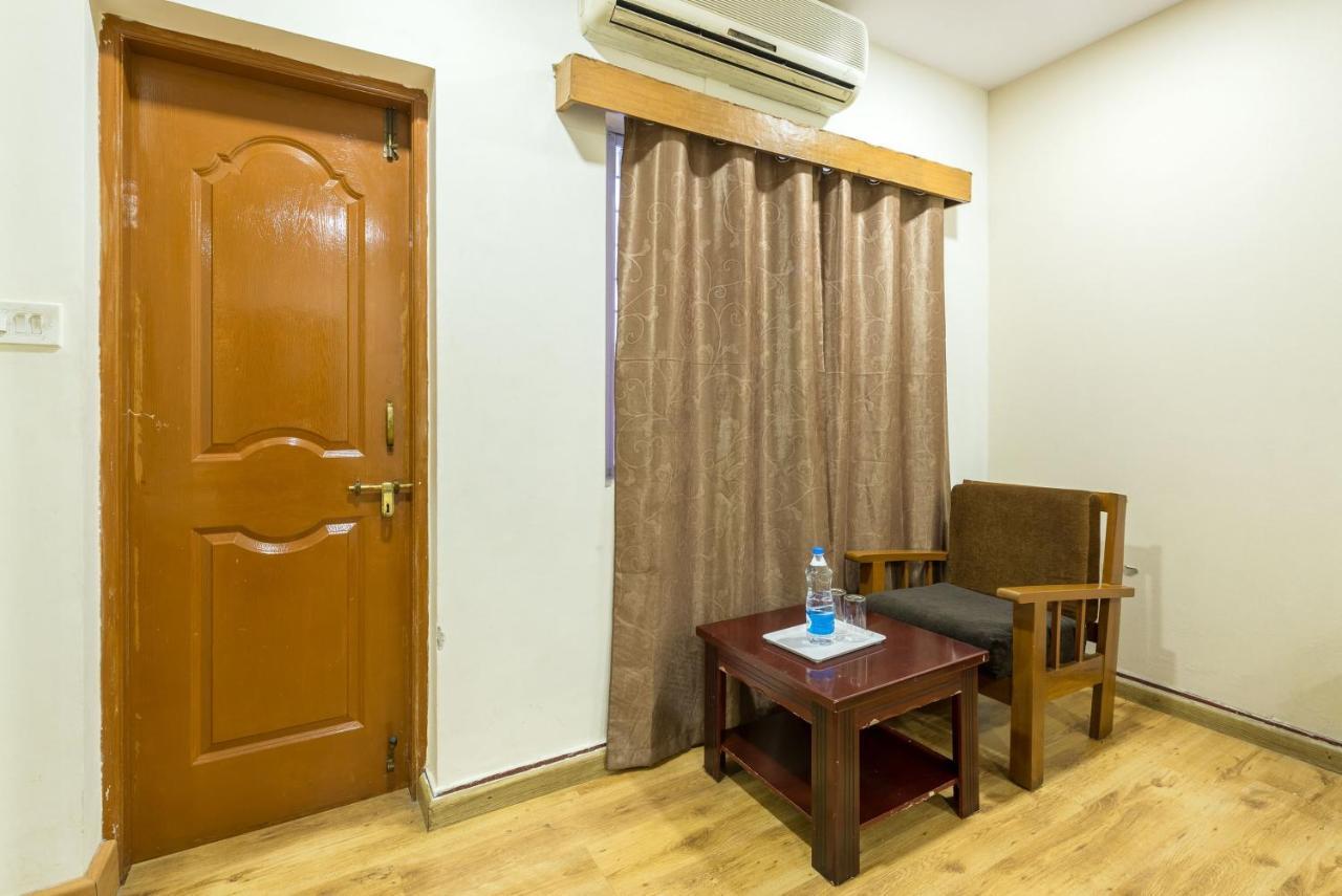 Stayeasy Majestic บังกาลอร์ ภายนอก รูปภาพ