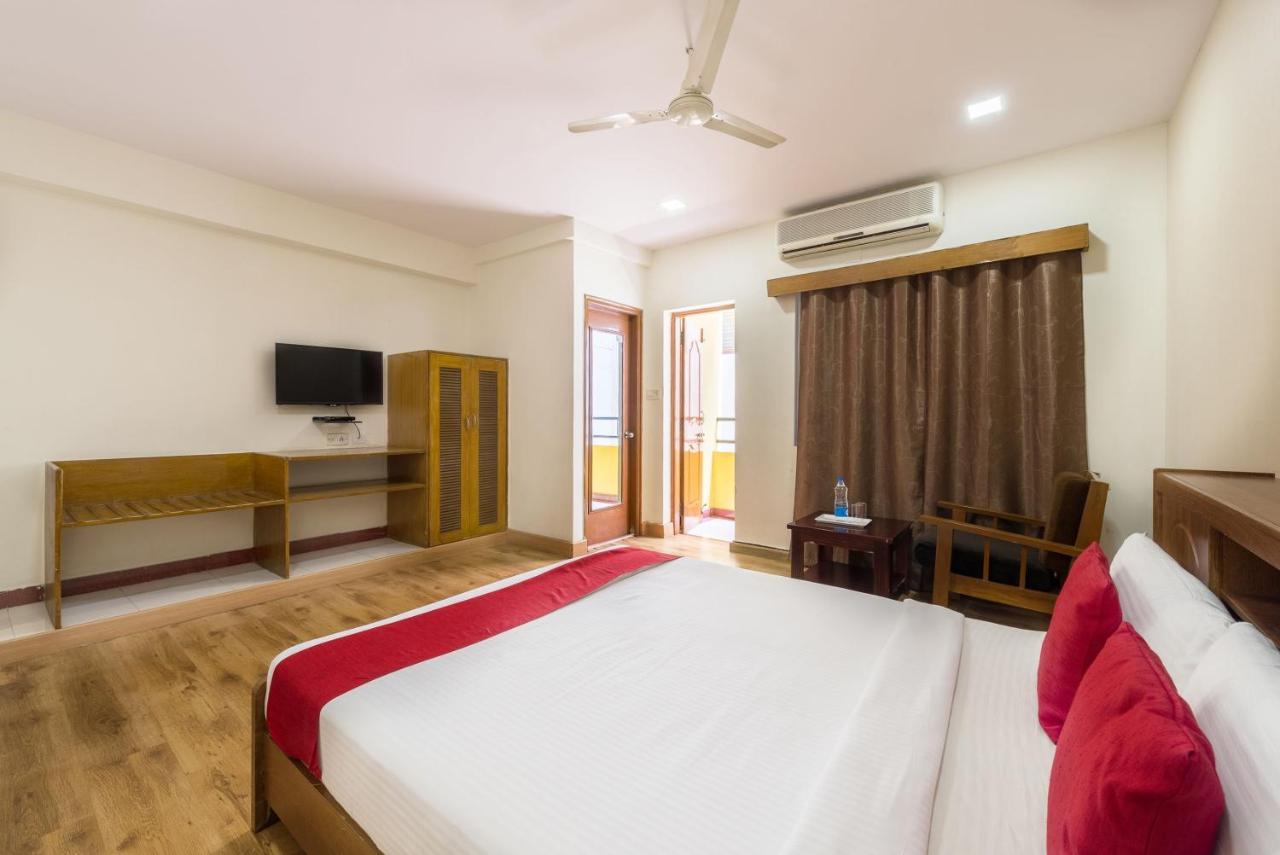 Stayeasy Majestic บังกาลอร์ ภายนอก รูปภาพ